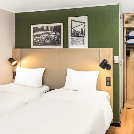 Campanile Hotel Meaux